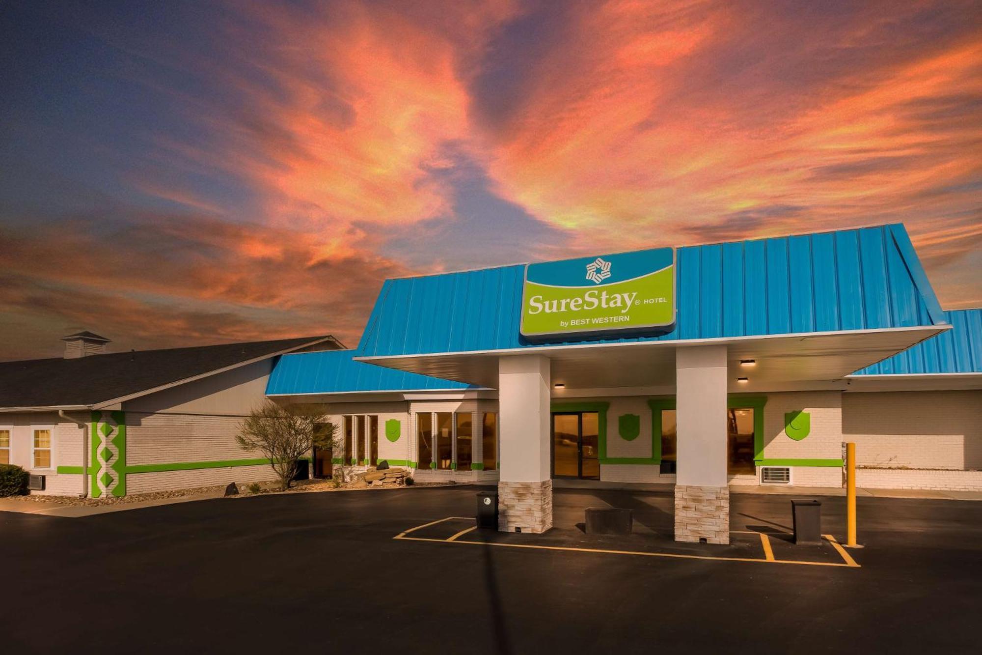 Surestay Hotel By Best Western Higginsville Exterior foto